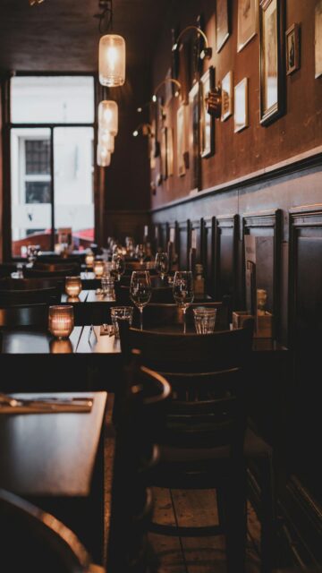 Cozy Restaurant Ambiance