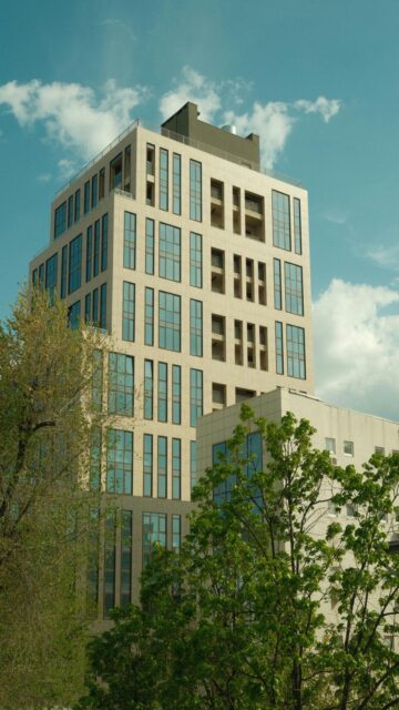 Blue Sky Modern Building Wallpaper