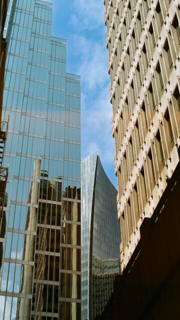 vancouver-modern-glass-skyscrapers