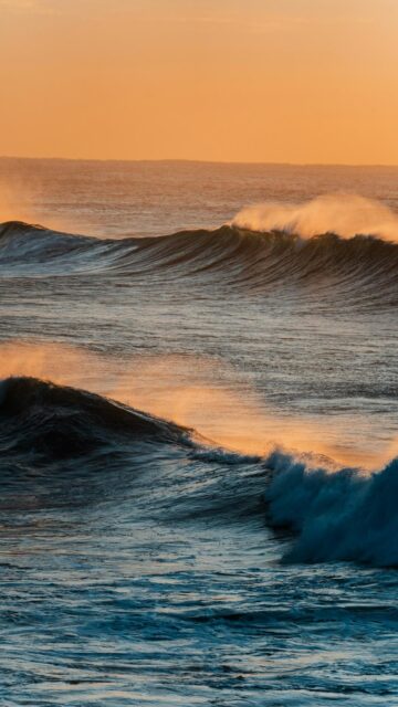 Soothing Ocean Sunset Wallpaper
