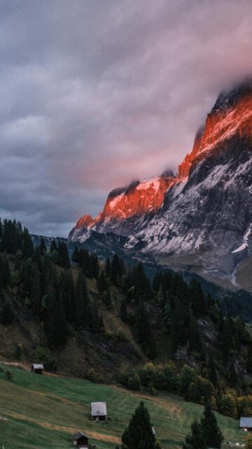 snow-capped-mountain-landscape-sunset