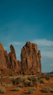 Stunning Red Rock Formations Under A Clear Sky In Arizona Capturing The Rugged Beauty Of Nature – Free 4K HD Download