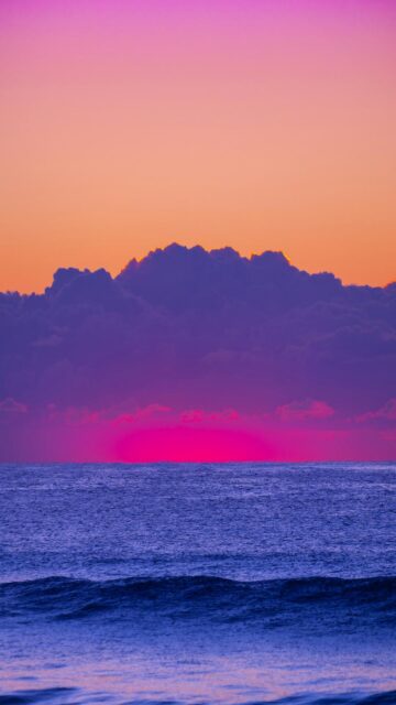 vibrant-sunrise-over-the-ocean-with-colorful-sky