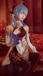 Beautiful Ganyu Genshin Impact Cosplay High Resolution Mobile Wallpaper