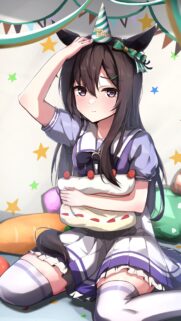 Cute Anime Girl Birthday Celebration Wallpaper with Cake and Party Hat