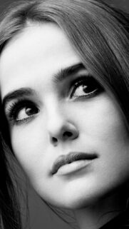 Stunning Black and White Close-Up Portrait of a Beautiful Woman for Mobile Wallpaper
