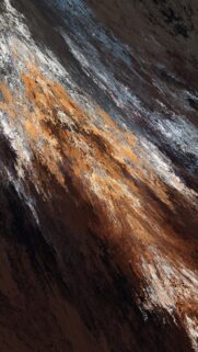 Abstract Oil Painting Texture Mobile Wallpaper with Golden and Charcoal Tones