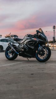 Stunning Black Suzuki GSX R Sportbike Wallpaper at Sunset