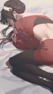 Stunning Yor Forger Anime Aesthetic Mobile Wallpaper in High Resolution