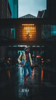 Spider-Man Student City Cinematic Mobile Wallpaper – High Quality Urban Superhero Art