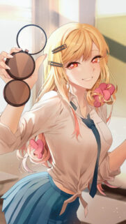 Beautiful Marin Kitagawa Anime Girl Wallpaper with Makeup Mirror Mobile Background