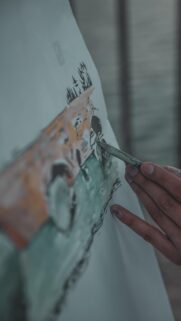 Artistic Watercolor Painting Hand Close-up Mobile Phone Wallpaper