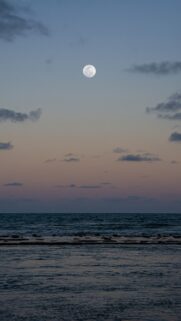 Cancer Zodiac Full Moon Tranquility Aesthetic Phone Wallpaper