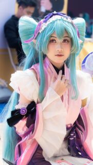 Anime Girl Cosplay Turquoise Hair Pink Kimono Mobile Wallpaper
