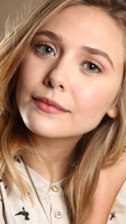 Stunning Elizabeth Olsen Mobile Wallpaper – High Quality 4K Portrait