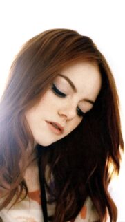 Stunning Emma Stone 4K Mobile Wallpaper – High Quality Portrait Background