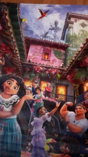 Encanto Wallpaper 4K: Magical Madrigal Family Background for Mobile