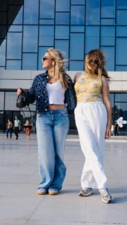 Stylish Best Friends Fashion Street Style Mobile Wallpaper