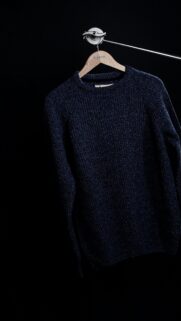 Minimalist Navy Blue Knit Sweater Fashion Phone Wallpaper
