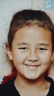 Smiling Young Girl Portrait High Resolution Mobile Wallpaper