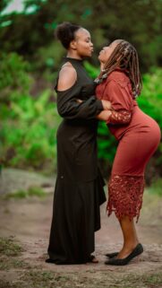 Two Women Romantic Pose Aesthetic Dress Mobile Phone Wallpaper