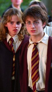 Hermione Granger High Definition Mobile Wallpaper – Magical Wizarding World Background