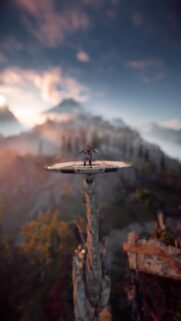 Horizon Zero Dawn 4K Gaming Wallpaper for Mobile – Aloy and Machines Background