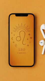 Golden Leo Zodiac Aesthetic: Fiery Sun Sign and Empowerment Wallpaper