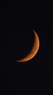 Ethereal Waning Crescent Moon Spiritual Energy Glow Wallpaper