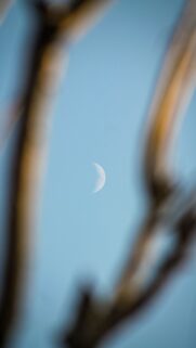 Waxing Crescent Moon Spiritual Growth and Manifestation Phone Wallpaper