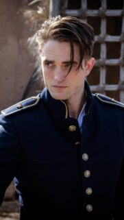 Robert Pattinson High Quality 4K Mobile Wallpaper – Bestwallpapers.net