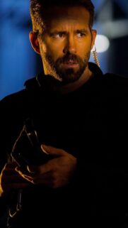 Ryan Reynolds Premium 4K Mobile Wallpaper – High Quality Portrait Background