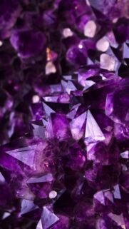 Stunning Deep Purple Amethyst Crystal Macro Wallpaper for Mobile Screens