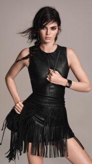 Kendall Jenner Chic Leather Fringe Outfit High Quality Wallpaper