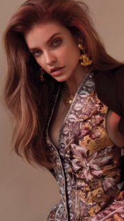 Barbara Palvin Elegant Portrait Fashion Wallpaper for Mobile