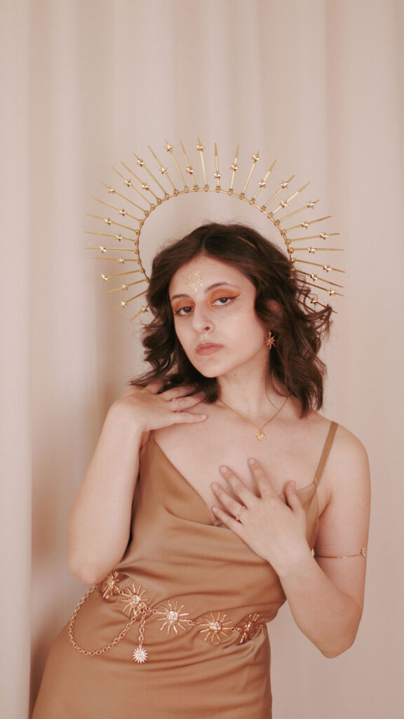 Divine Leo Sun Goddess Gold Aesthetic Zodiac Wallpaper