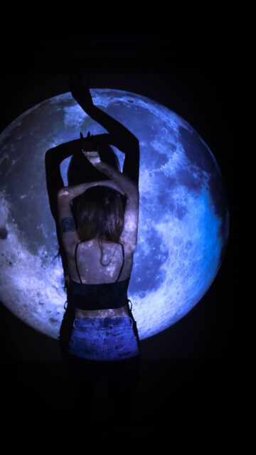 Cancer Zodiac Moon Aesthetic Spiritual Energy 4K Phone Wallpaper