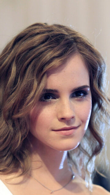 Emma Watson Elegant Portrait High-Resolution Mobile Wallpaper