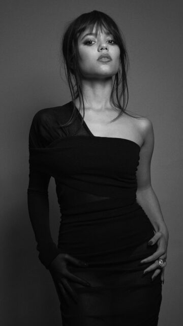 Stunning Portrait of a Woman in a Black Dress Mobile Wallpaper