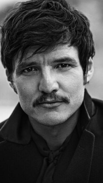 Black and White Portrait of Actor Pedro Pascal Mobile Wallpaper