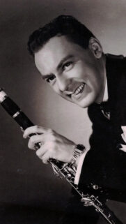 Portrait of Legendary Clarinetist Artie Shaw Mobile Wallpaper