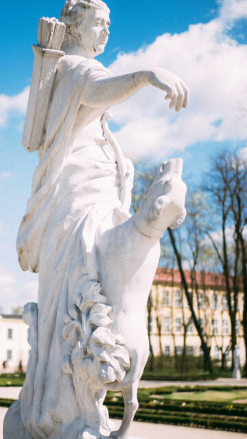 Sagittarius Zodiac Aesthetic Artemis Archer Spiritual Statue Wallpaper