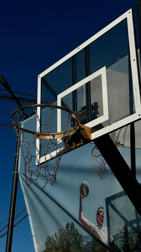 Street Basketball Hoop Metal Chain Net Outdoor Sports Wallpaper