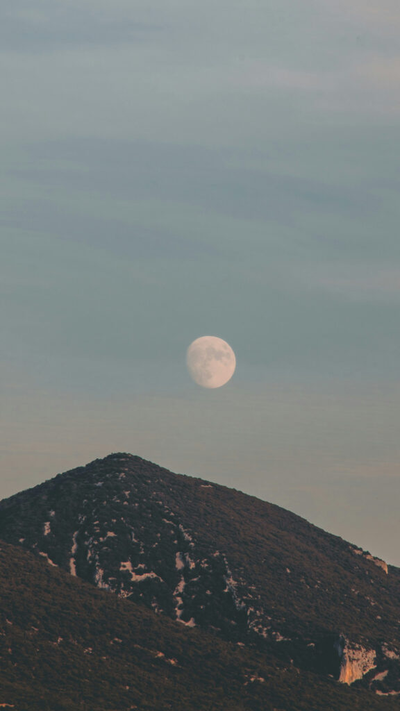 Waning Gibbous Moon Phase Spiritual Aesthetic Phone Wallpaper