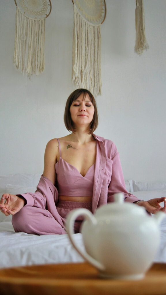 Mindful Meditation Energy Aesthetic for Spiritual Manifestation Wallpaper