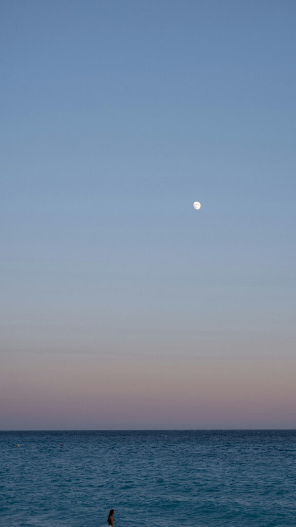 Cancer Moon Sign Spiritual Aesthetic Minimalist Nature Wallpaper