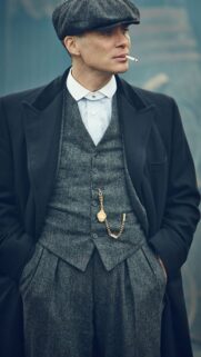 Peaky Blinders 4K Mobile Wallpaper: Thomas Shelby Cinematic Phone Background