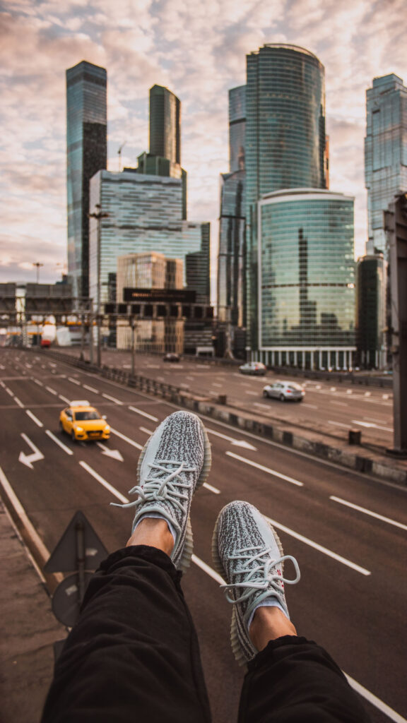 Urban Success and Manifestation Lifestyle Aesthetic Wallpaper