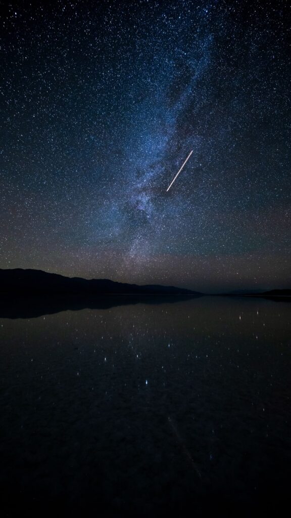 Stunning Aquarius Night Sky Cosmic Constellation Aesthetic Wallpaper
