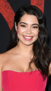 Auli’i Cravalho Portrait Mobile Wallpaper